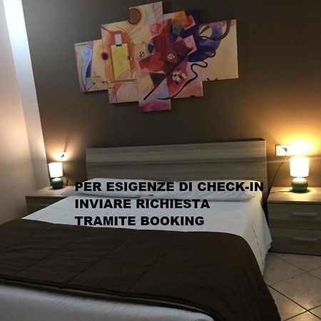 Camera B&B Hotel Parma Luaran gambar